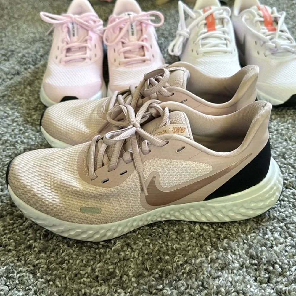 Nike Revolution Running Sneakers, women’s size 7.5 bundle - Picture 8 of 13